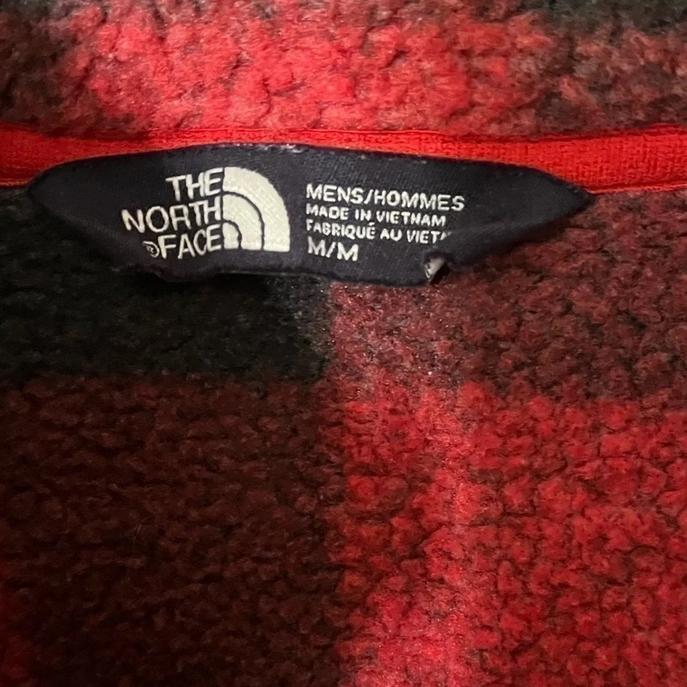 The North Face Red/Black Buffalo Plaid Pullover Sz M EUC